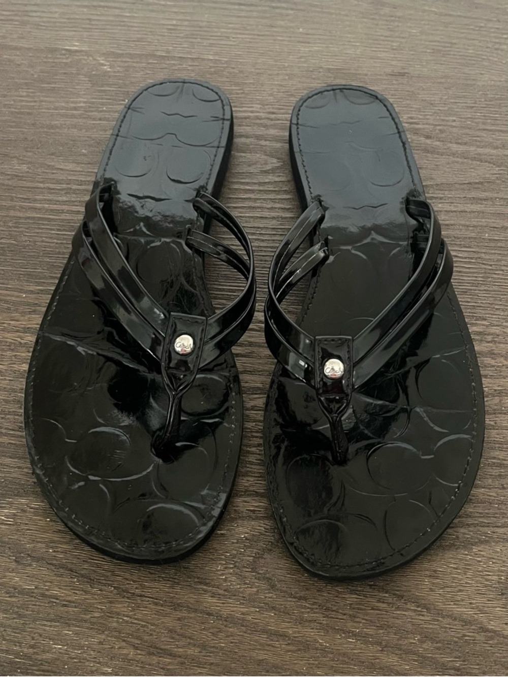Black Patent Double-Strap Flip Flop Sandals - Women - Picture 2 of 5